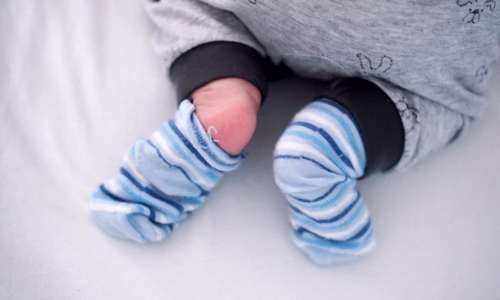 babies socks on